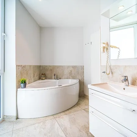 Daire Promenadenvilla 03 06 Lübeck