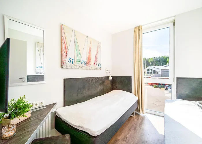 Promenadenvilla 03 06 * Lubecca